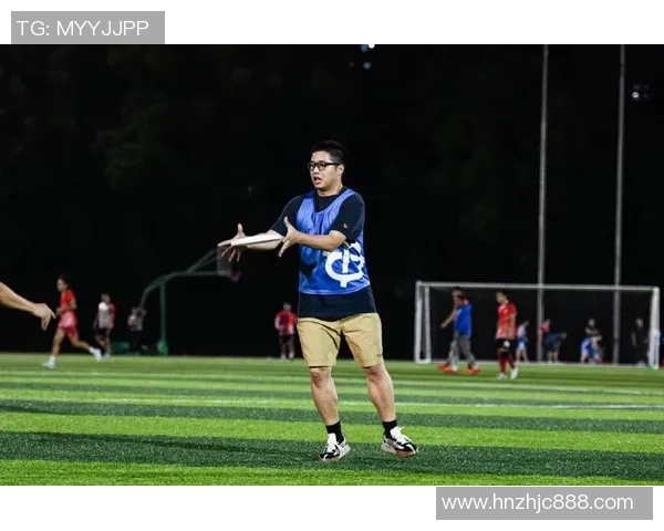 武汉飞盘队与成都飞盘队赛后复盘分析双方状态与表现对比